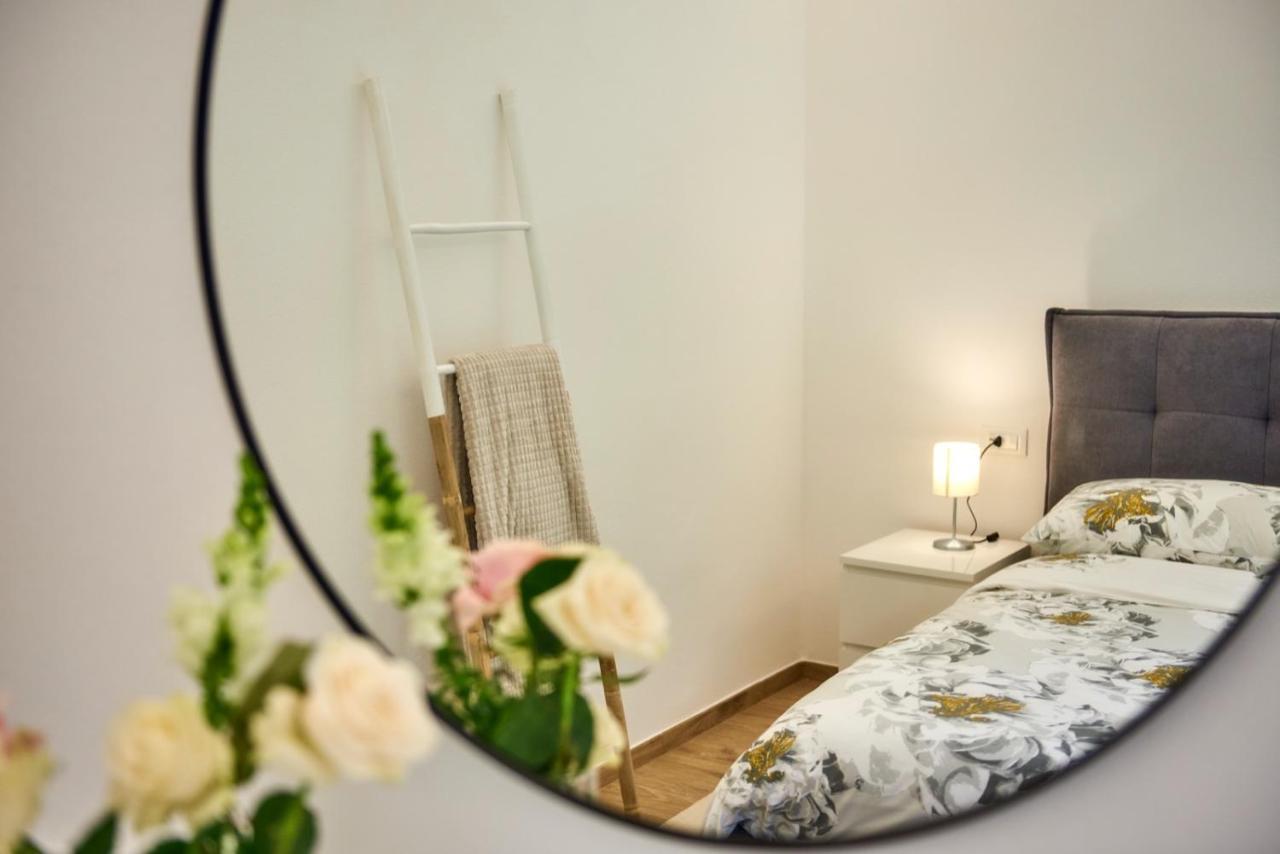 Apartamento La Casa Di Lucia Lierna Exterior foto